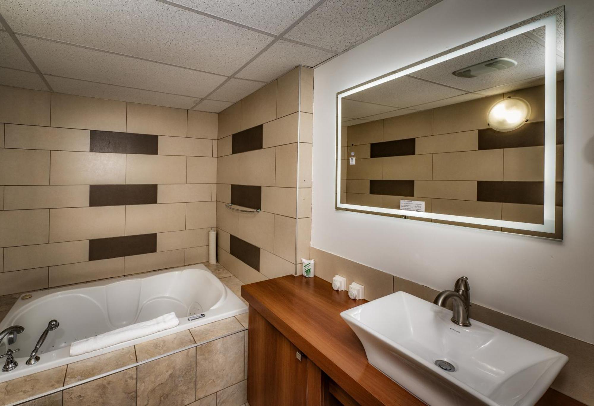 Clarion Pointe La Malbaie 호텔 외부 사진