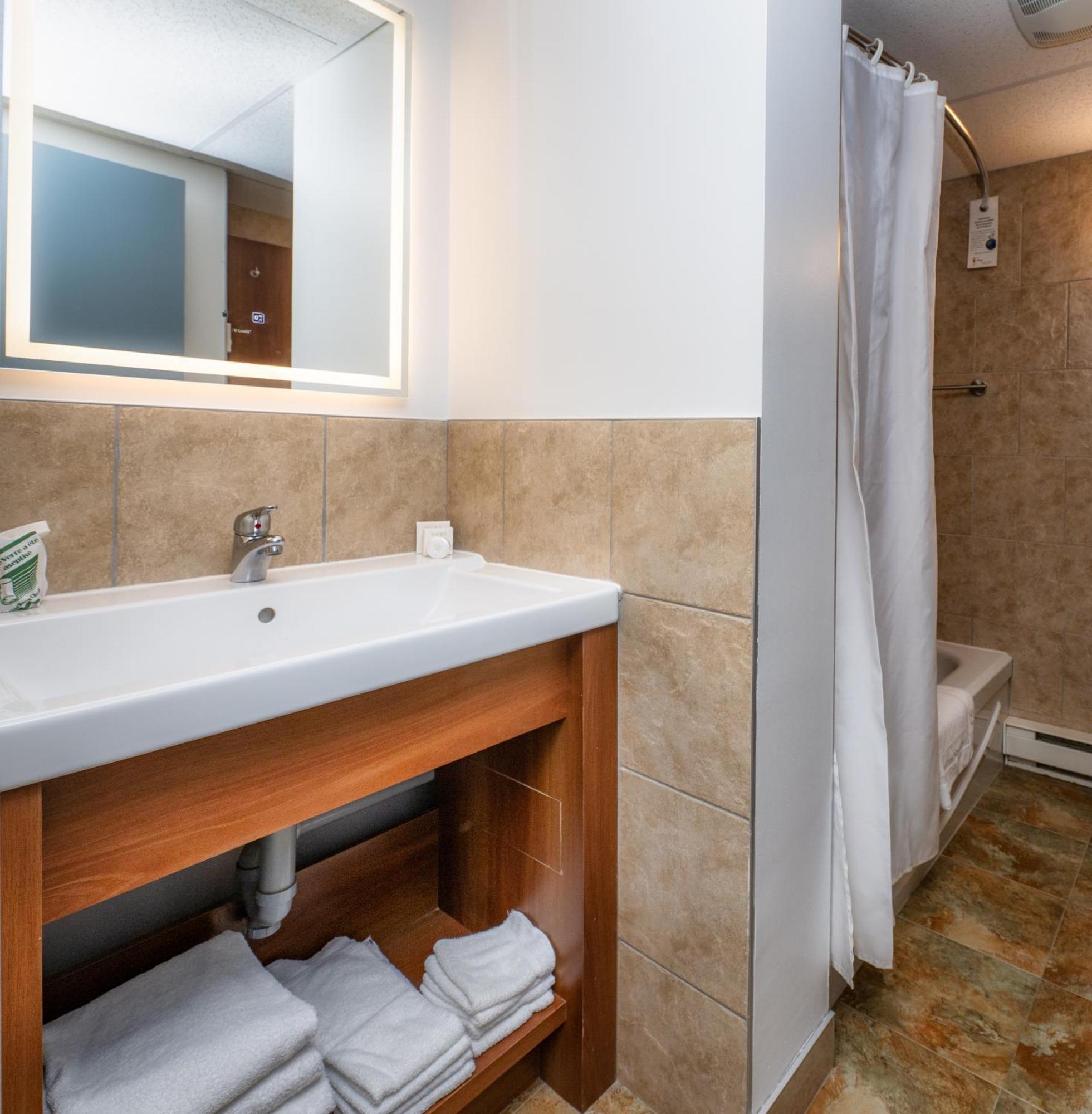 Clarion Pointe La Malbaie 호텔 외부 사진