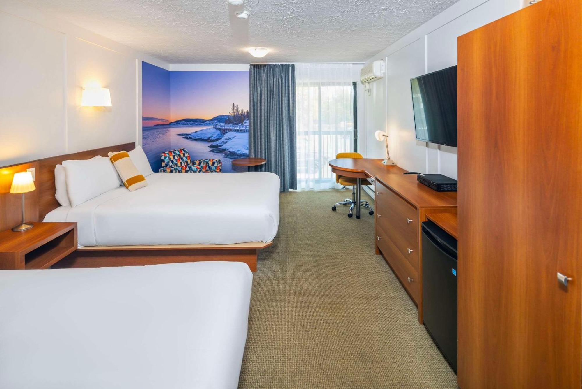 Clarion Pointe La Malbaie 호텔 외부 사진