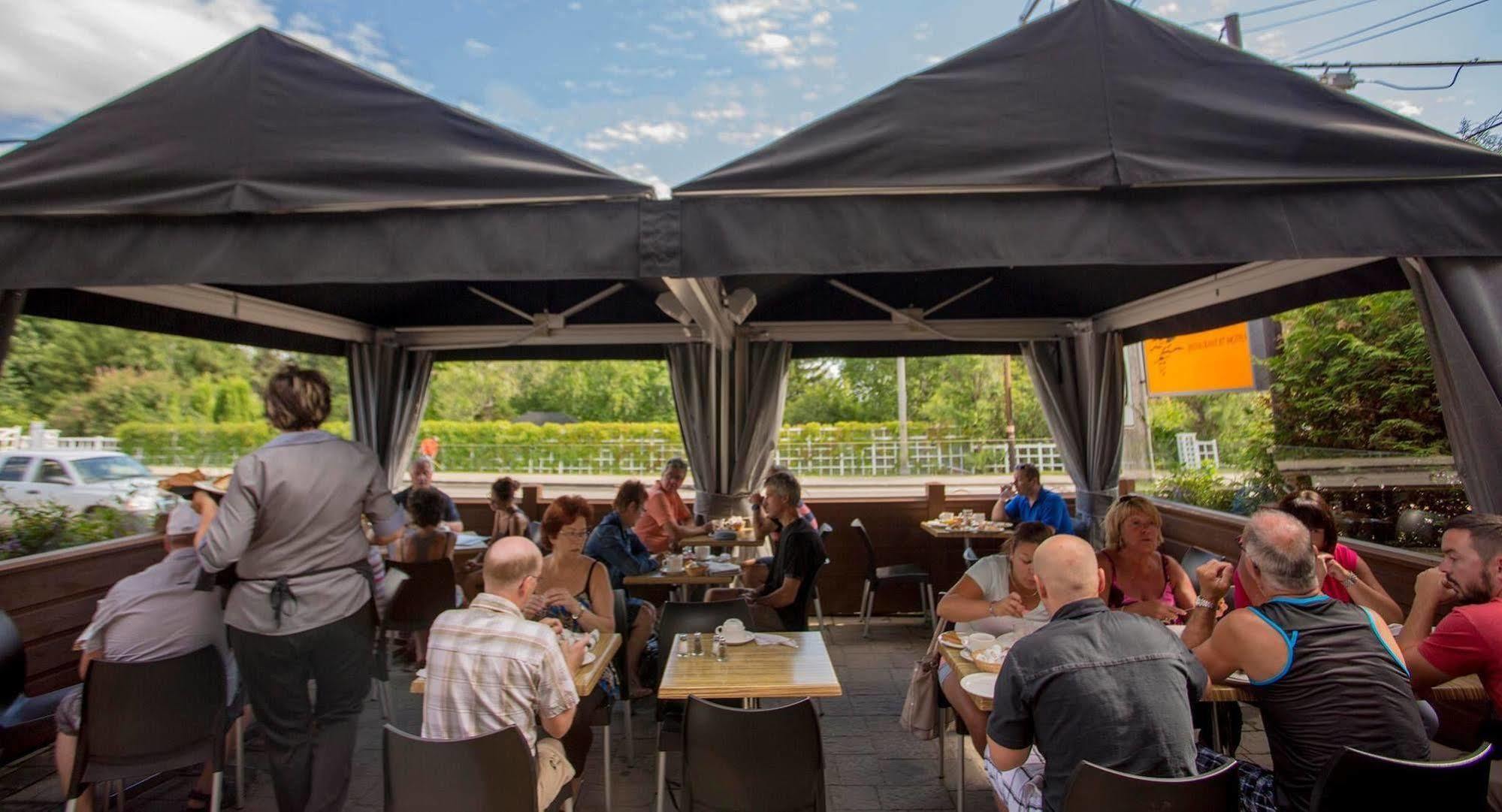 Clarion Pointe La Malbaie 호텔 외부 사진